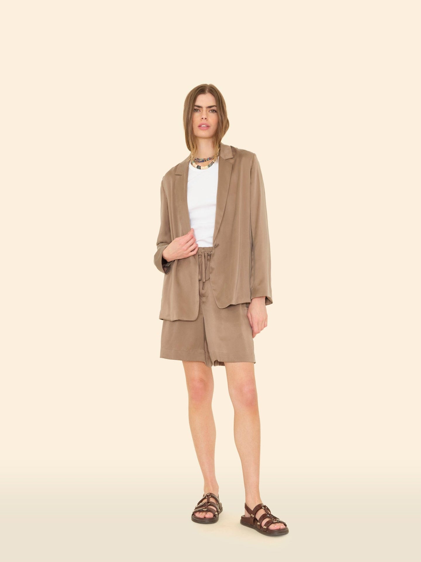 X2501 Short Cool Bronze Selma Short Cool Bronze Selma Short