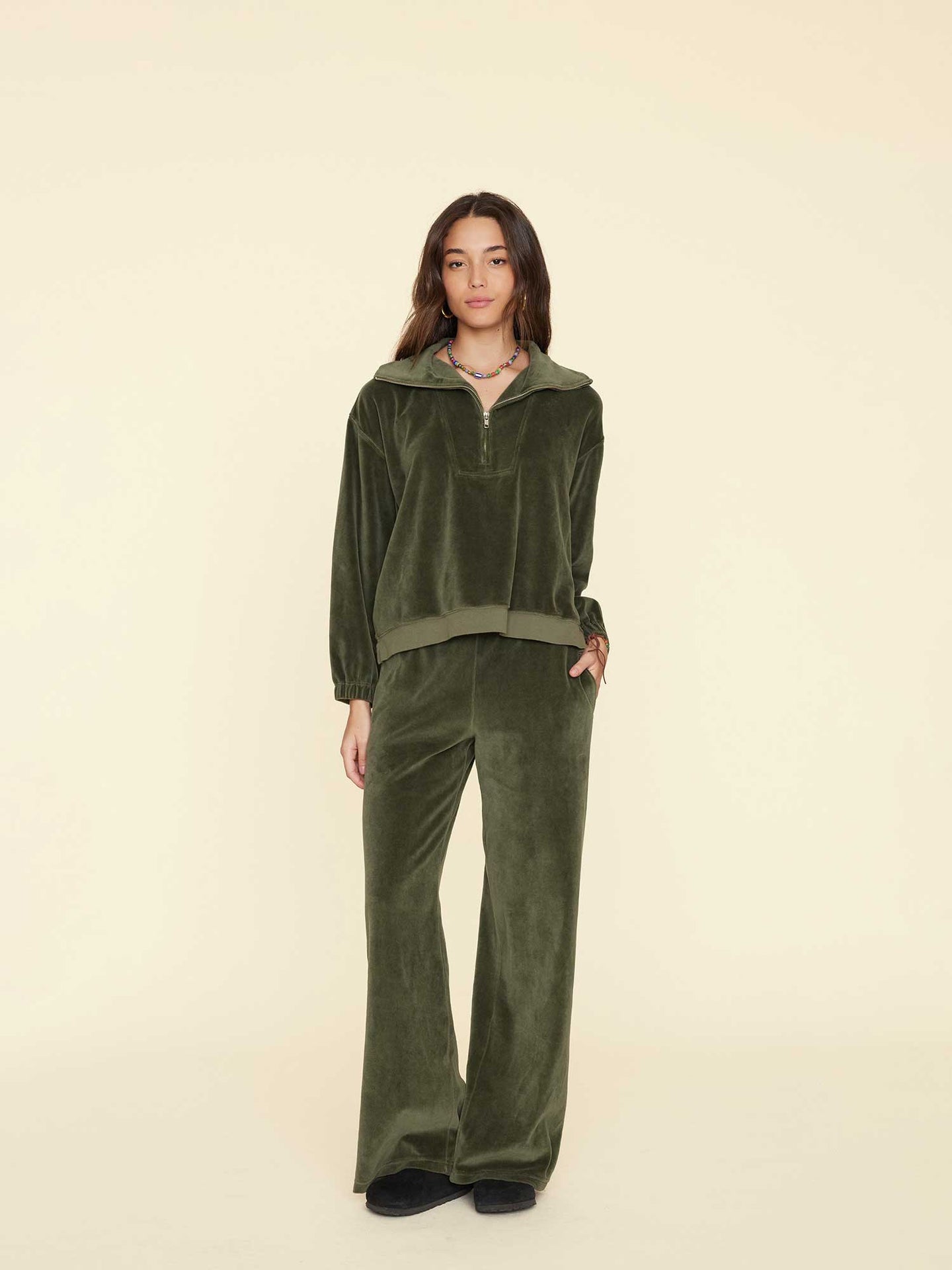 Xirena Sweatpant Olivine Mavis Velour Sweatpant