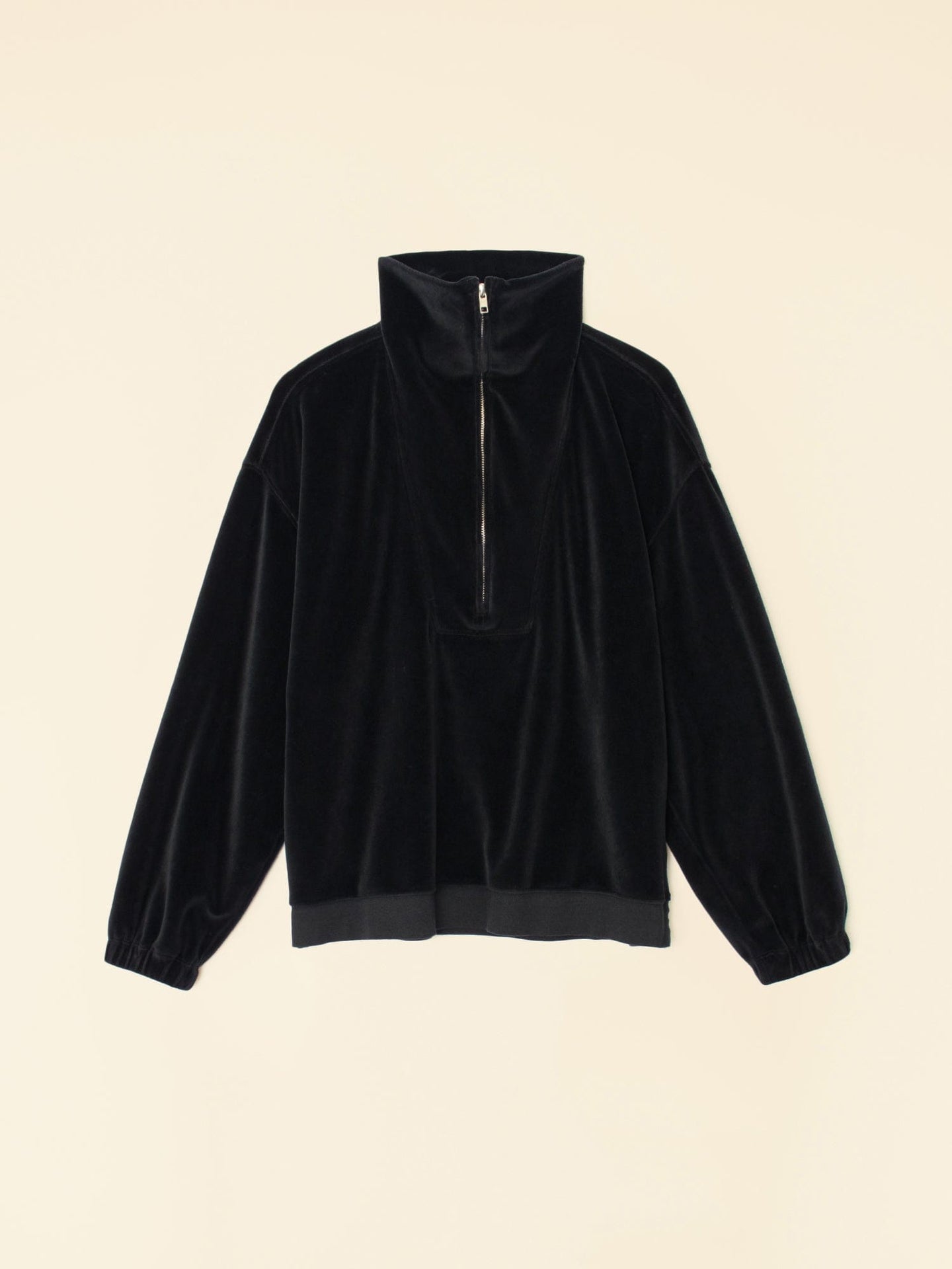 Xirena Sweatshirt Black Oliver Velour Sweatshirt